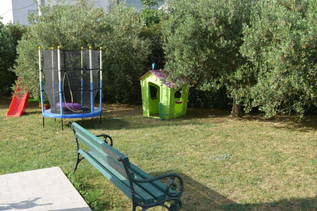 Apartments Marta Kaštel Novi المظهر الخارجي الصورة