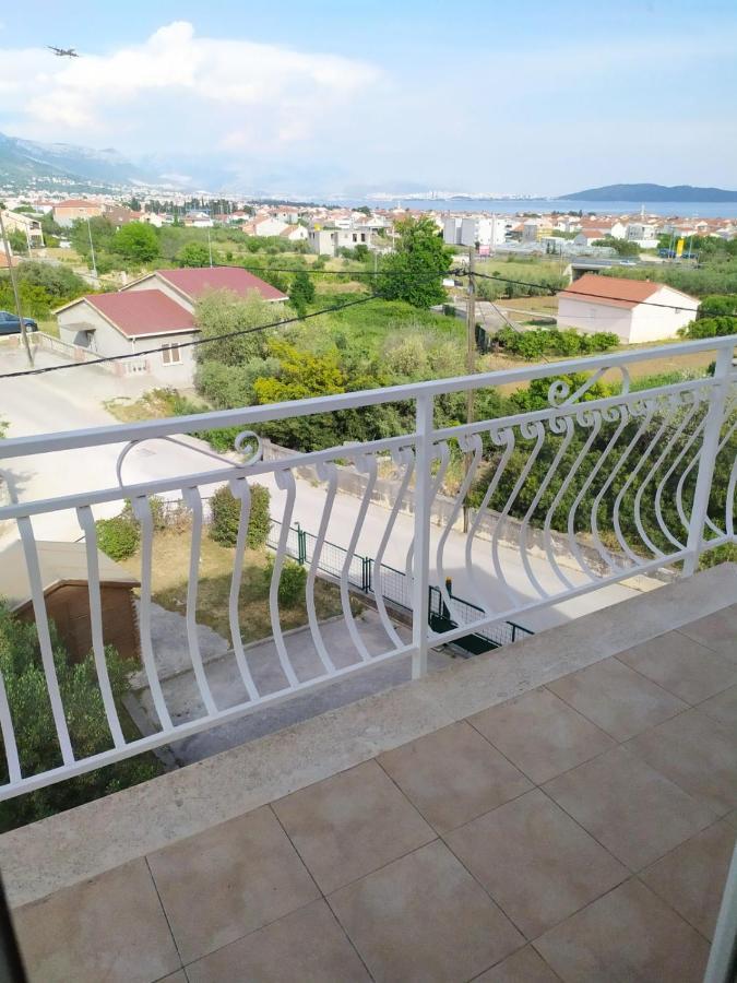 Apartments Marta Kaštel Novi المظهر الخارجي الصورة