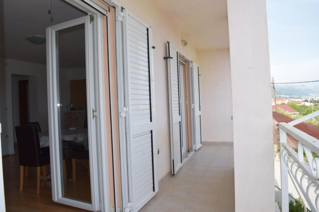 Apartments Marta Kaštel Novi المظهر الخارجي الصورة